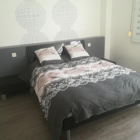 Logement De Plein Pied A Mirecourt ภายนอก รูปภาพ