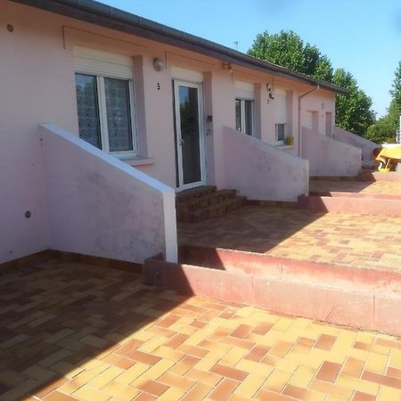 Logement De Plein Pied A Mirecourt ภายนอก รูปภาพ