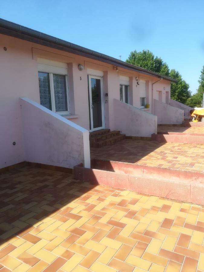 Logement De Plein Pied A Mirecourt ภายนอก รูปภาพ
